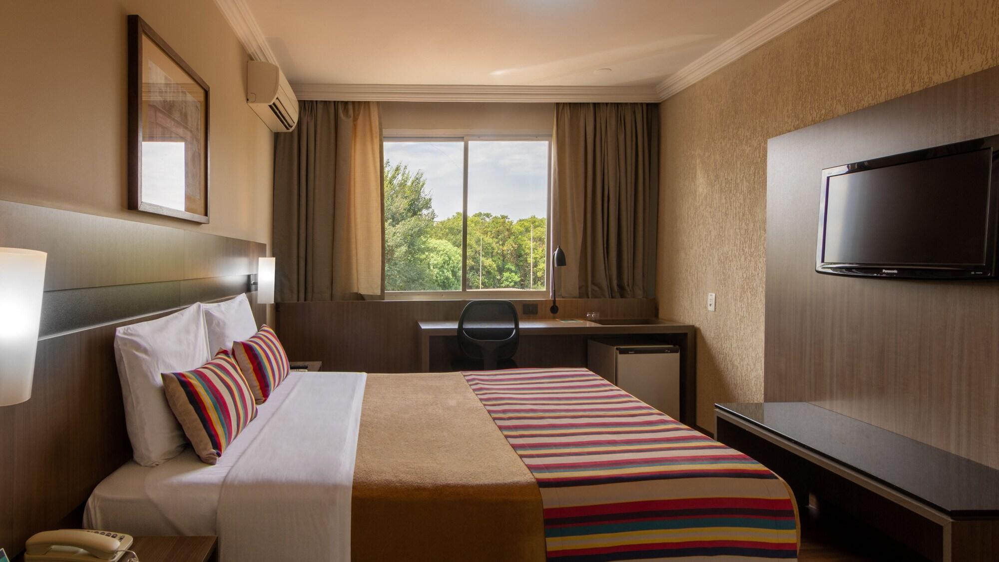 Hotel Deville Express Cascavel Cascavel  Exteriér fotografie