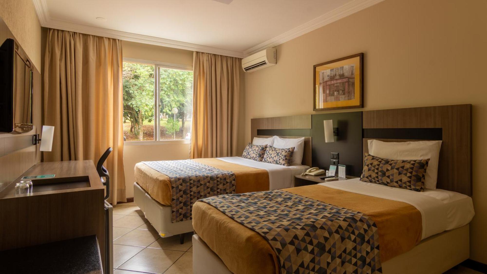 Hotel Deville Express Cascavel Cascavel  Exteriér fotografie